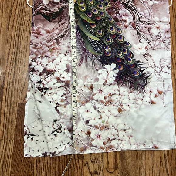 Peacock Print Sleeveless Tunic 100% silk - Picture 14 of 14